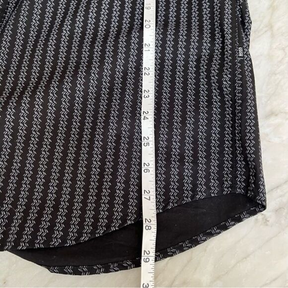 Hugo Boss cotton dress button down shirt size L. - Picture 4 of 6